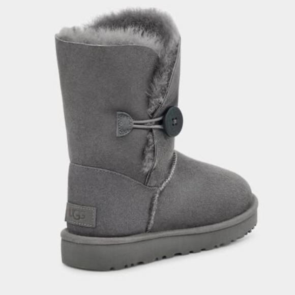 UGG Women’s Bailey Button II Boot - Picture 5 of 17